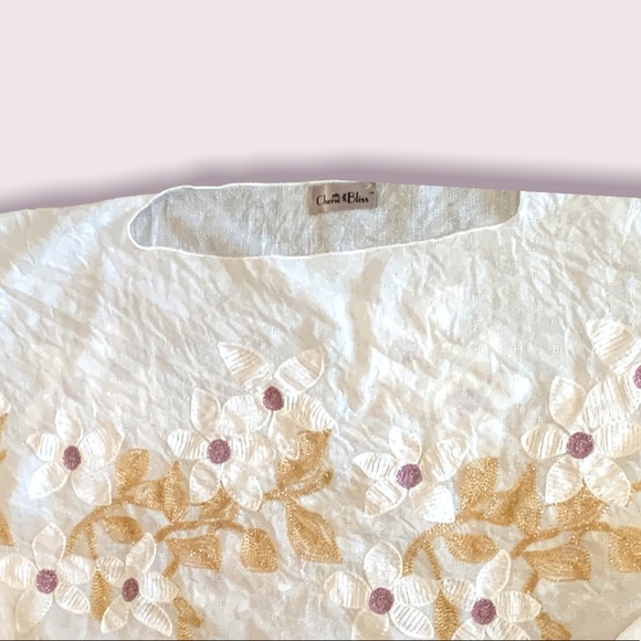 White Linen Coverup shirt/wrap - Picture 3 of 6